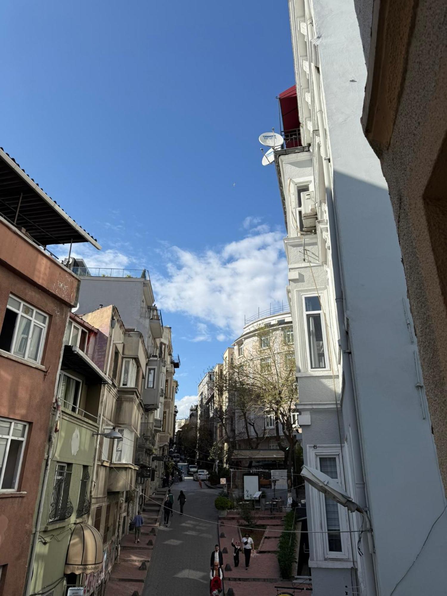 Gunes Hause Istanbul Eksteriør billede