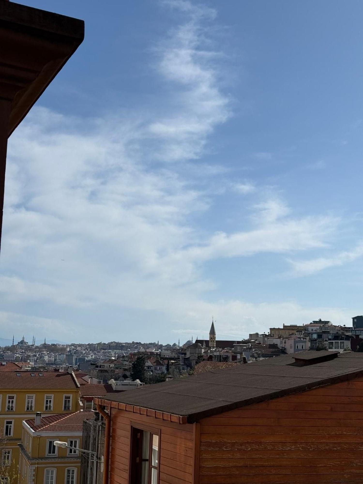 Gunes Hause Istanbul Eksteriør billede