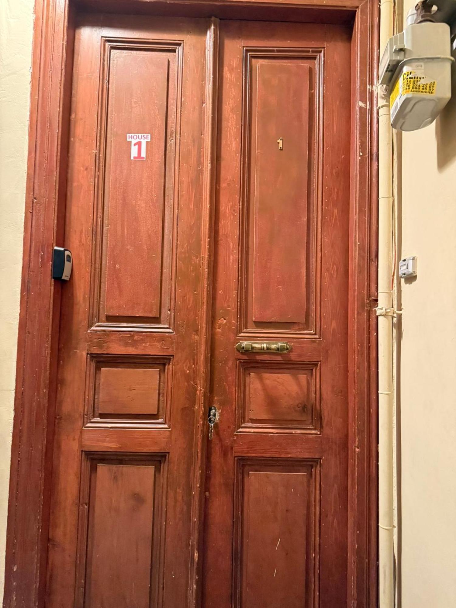Gunes Hause Istanbul Eksteriør billede